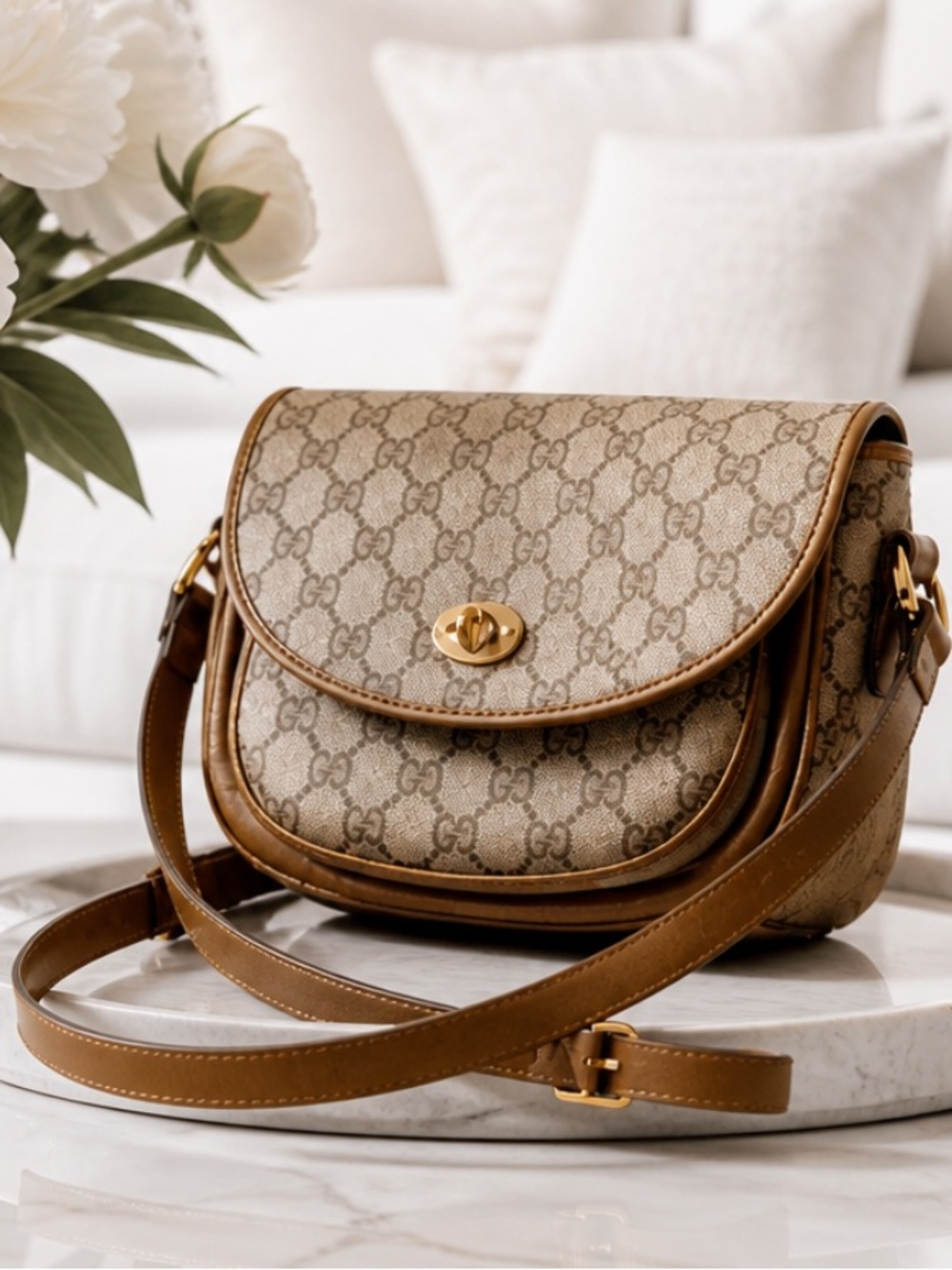 Authentic Gucci Shoulder /Crossbody Bag.